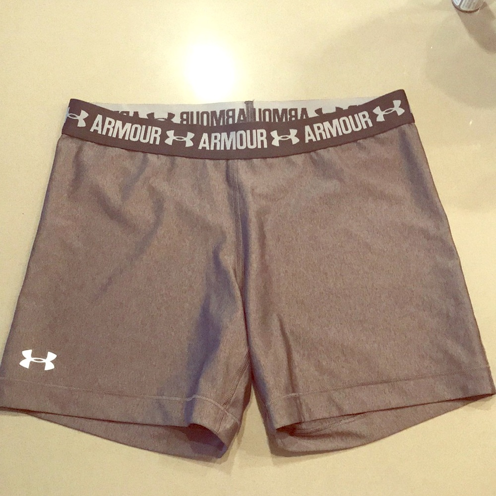 Under Armour 3” compression shorts